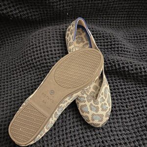 Women Rothy’s slip on women shoe